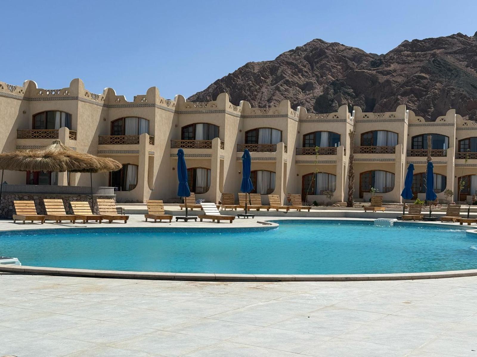Zain Dive Inn دهب المظهر الخارجي الصورة